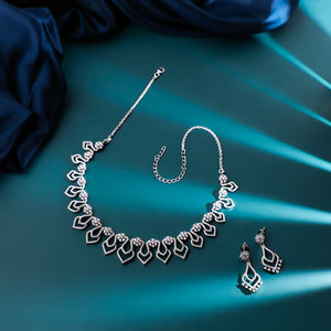 Serene Snowfall Necklace Set