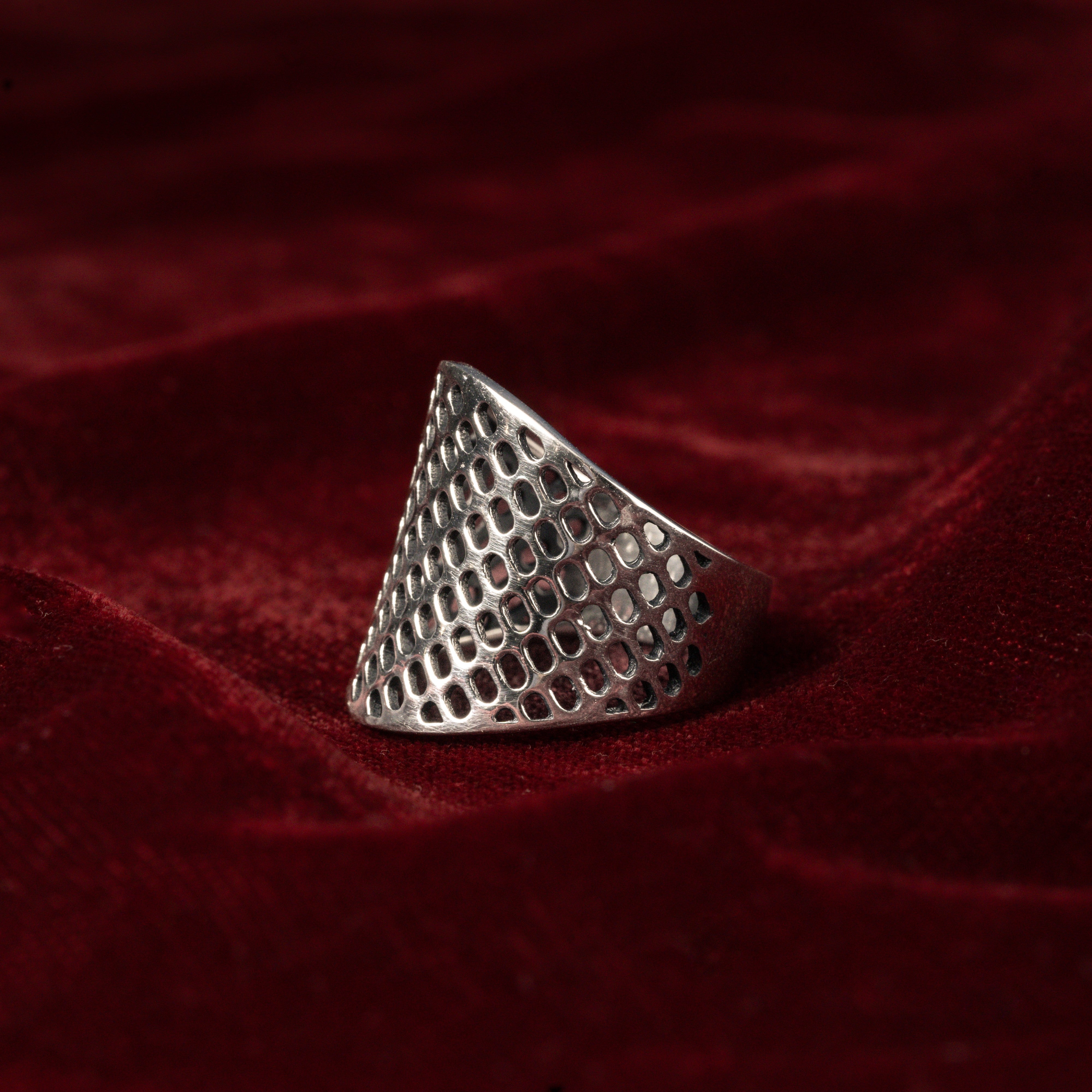 Fluxed Essence Ring – Sterluv