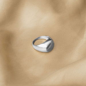 Chic Monolith Ring