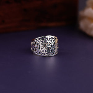 Urban Bloom Ring