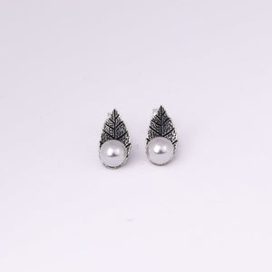 Leafy Vintage Studs