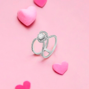 Chic Halo Round White Zircon Ring
